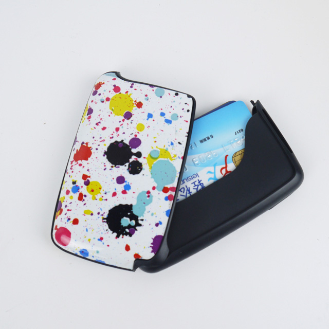 Како да го изберете најдобриот држач за алуминиумска кредитна картичка за безбедност и стил?